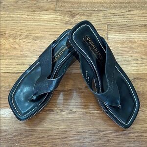 Donald J. Pliner Black Sandals Flip-Flops